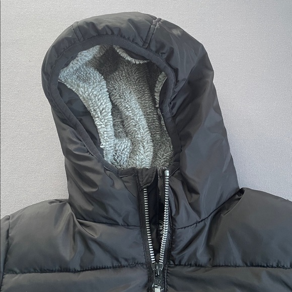 Black Fleece Puffer Jacket - Picture 3 of 7